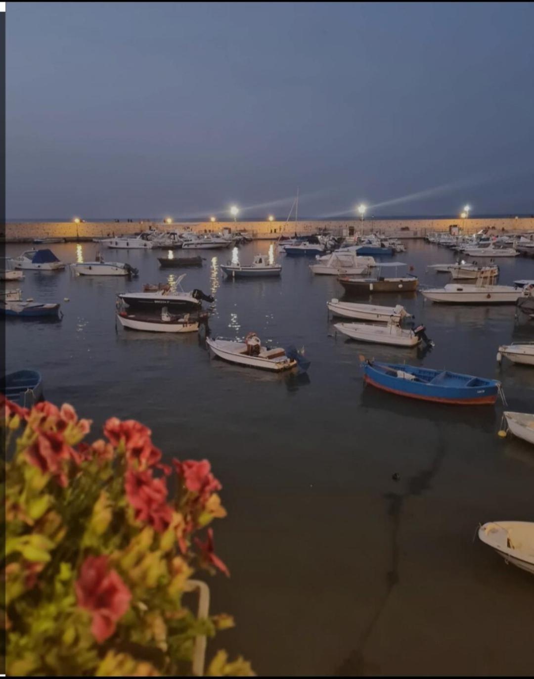 Il Borgo Antico - Torre A Mare Διαμέρισμα Εξωτερικό φωτογραφία